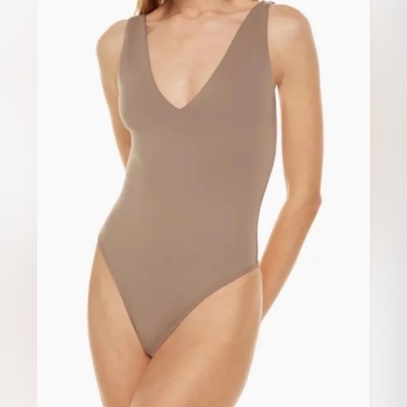 Aritzia Tops - Aritzia Babaton Contour V-neck Bodysuit in Taupe
